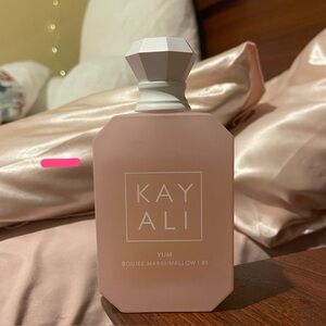 Kayali Yum Boujee Marshmallow Perfume